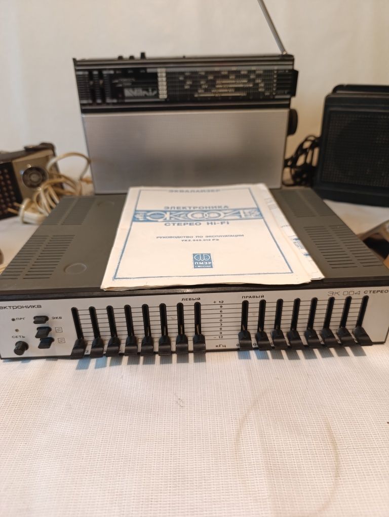 Эквалайзер ЭК-004 стереоHi-Fi.РадиоприемникVEF-216.Динамики.