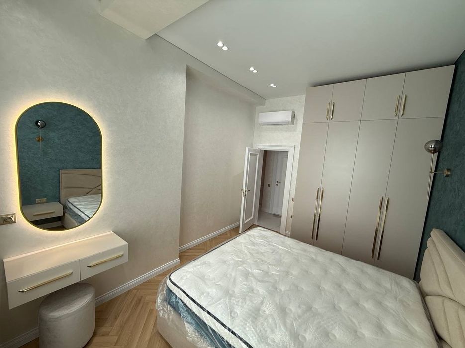 ЖК Инфинити вид во двор Продам 2х комнат квартира на ул Истикбол