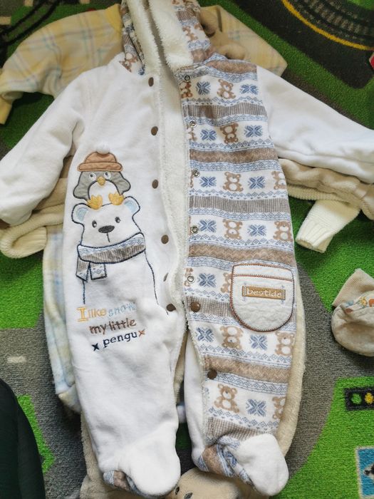 Голям зимен лот бебешки дрехи