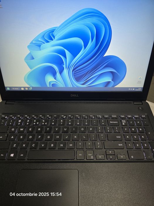 Laptop DELL Latidute3580