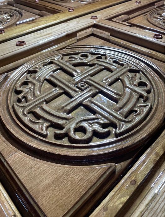 Ușa de biserica rară