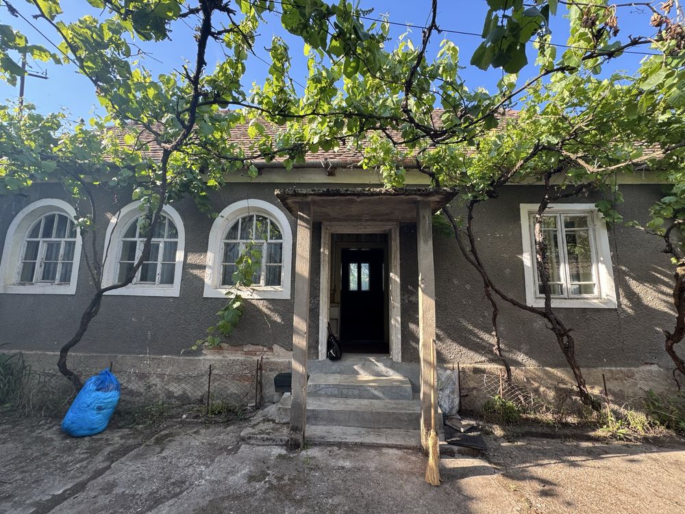 Casă spațioasă cu potențial de modernizare – ideală pentru o familie!
