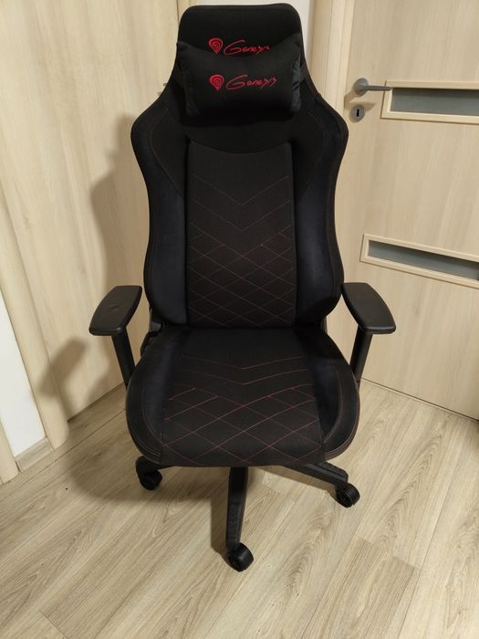 Scaun gaming Genesis