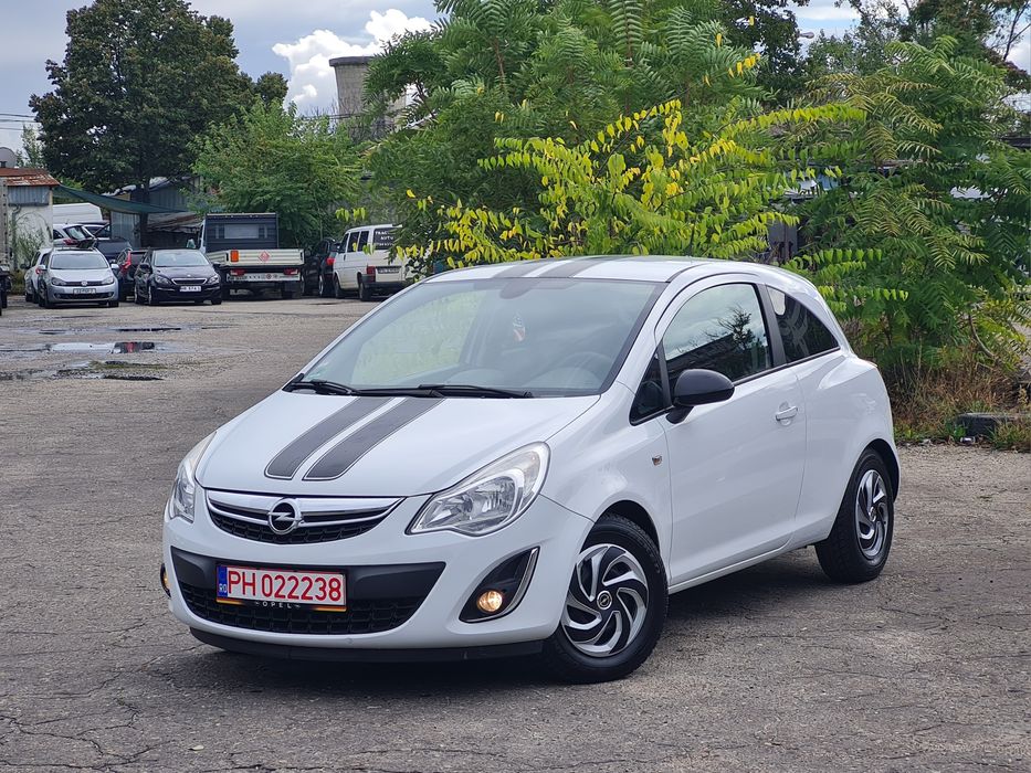 Opel Corsa * 2012 * Automată * 1.2 Benzină MPI - 85 CP * Euro5 * Navi