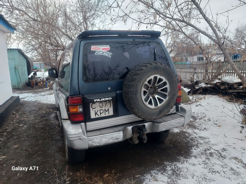 Продам  mitsubishi pajero.