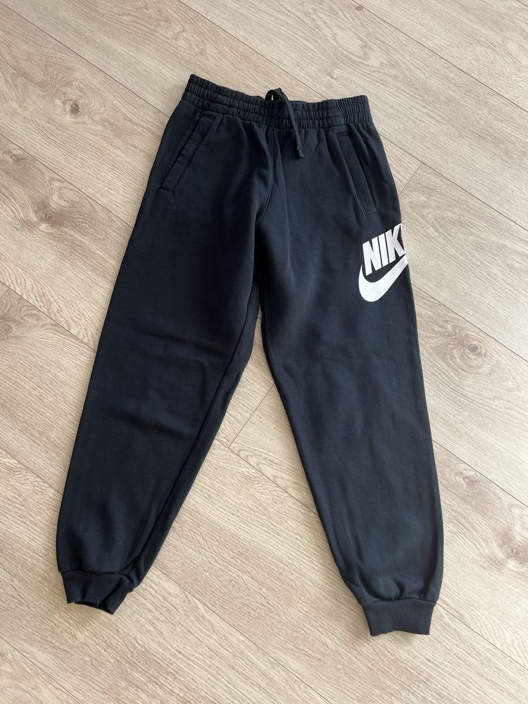 Детска оригинална долница на Nike