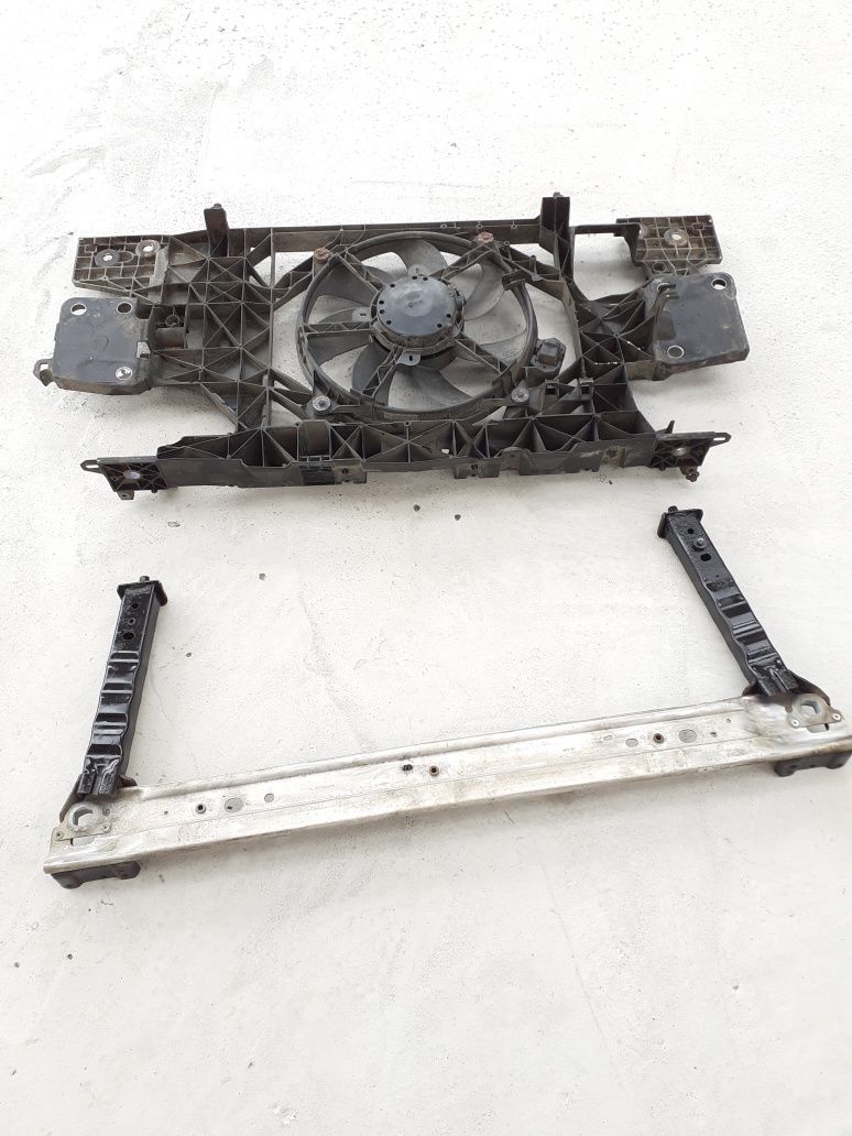 Semi Punte Fata Suport Radiatoare Trager Renault Megane 3 1.5 Dci