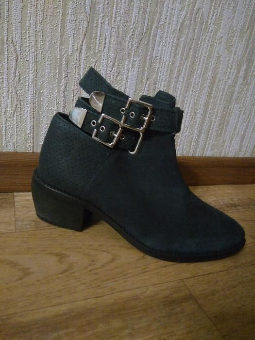 Продам новые полусапожки р-р 38