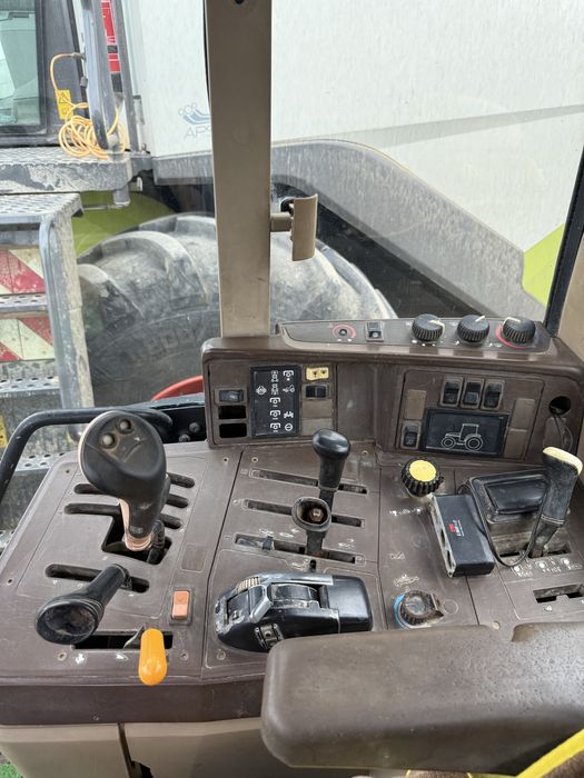 Vand tractor JOHN DEERE 6310