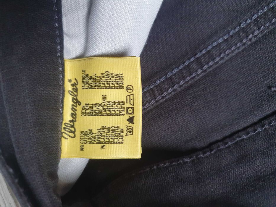 Blugi WRANGLER "Texas Stretch" - Marime W33 L30 (Talie 87 cm)