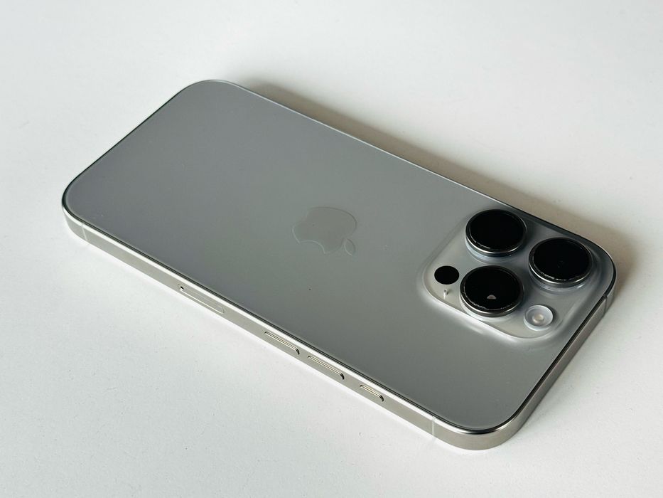 Iphone 16 Pro 256GB Natural Titanium Гаранция 6 месеца