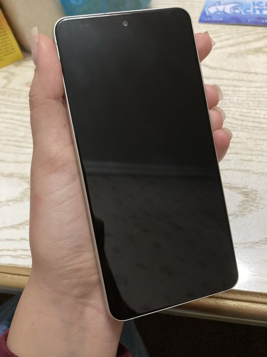 Srochna sotiladi samsung s21 fe