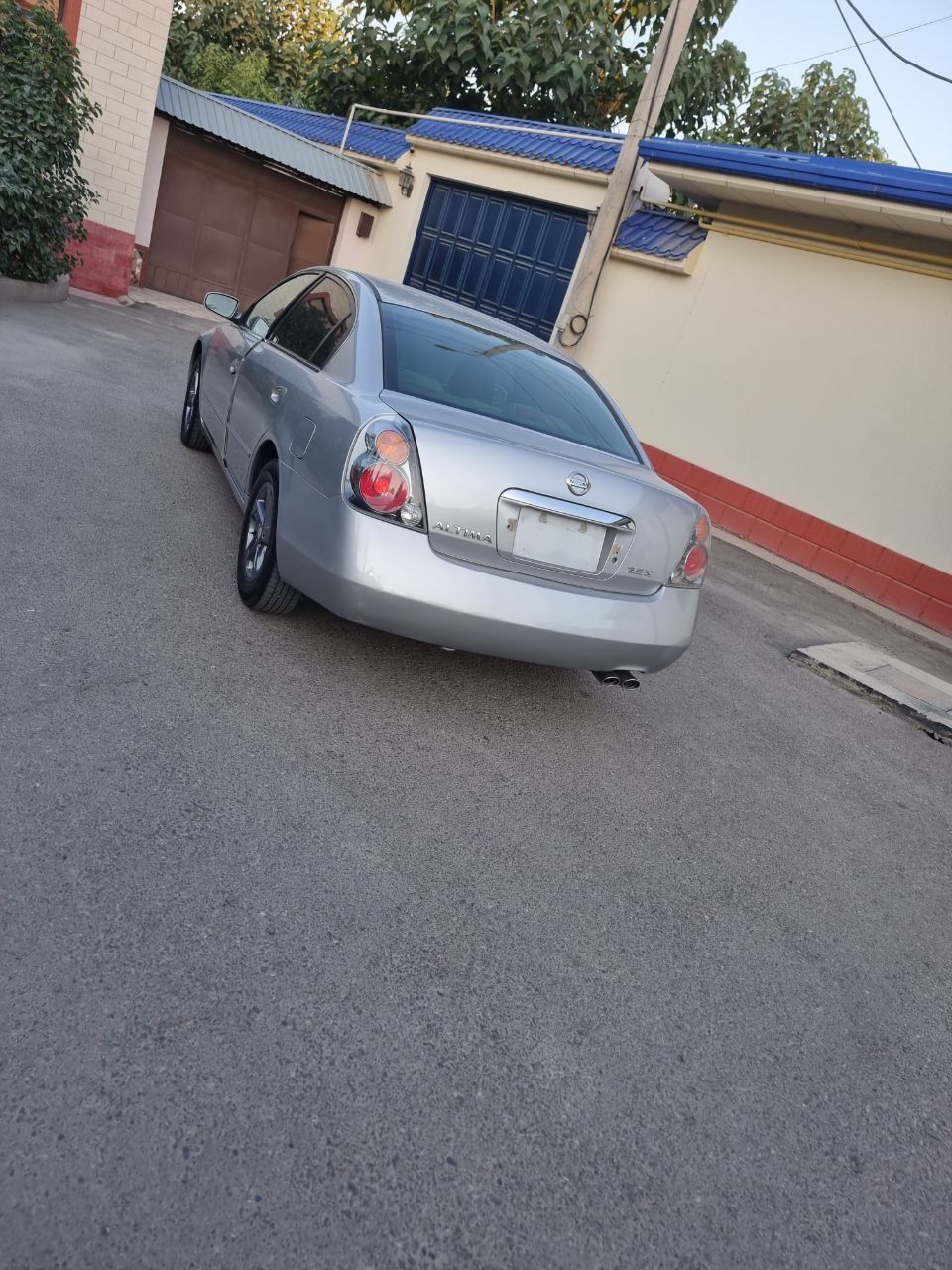 Nissan altima 2005 benzin