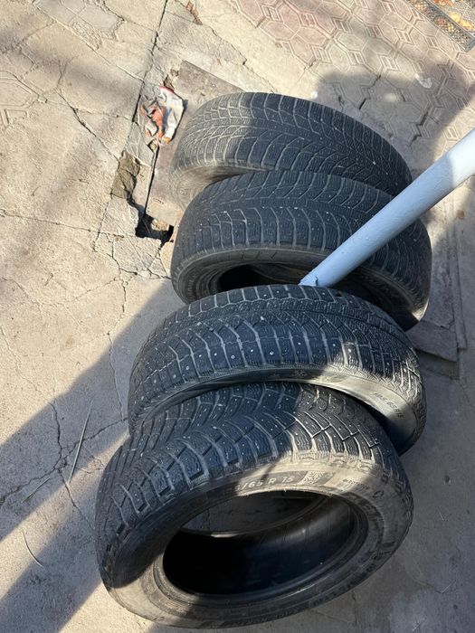 Шины зимние продам