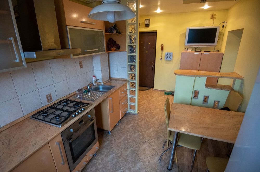 Apartament cu 3 camere strada Cerbului zona Han