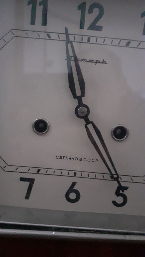 2 Броя стари руски часовника с махало ЯНТАР