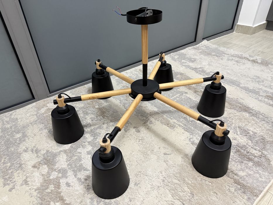 Люстра в хорошем состоянии