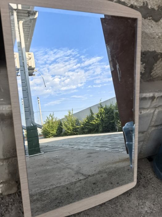 Продаётся зеркало размером 95#60