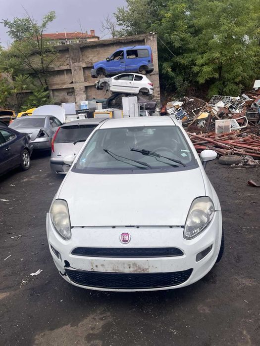 Фиат Пунто 1.4 бензин 2013 година на части