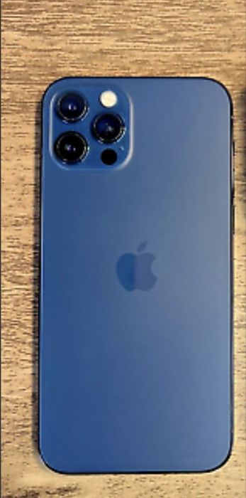 Iphone 12 в хорошем состоянии обмен на 13 про с моей доплатой