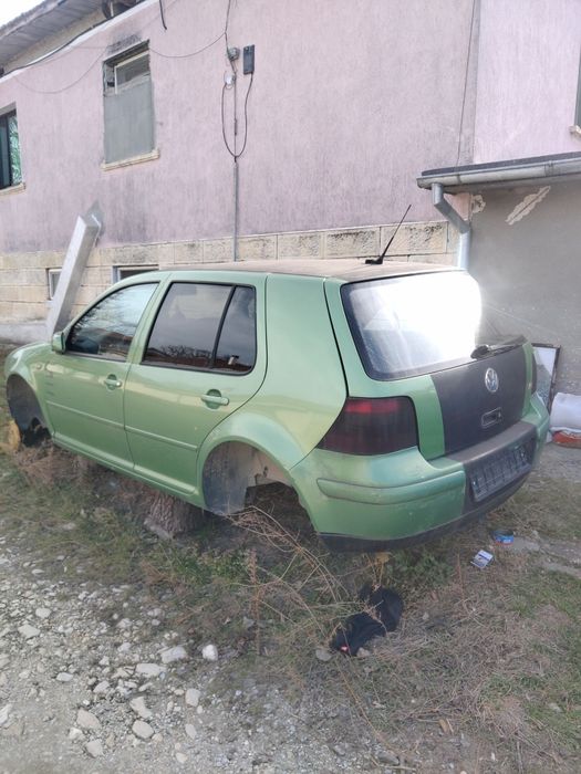 Голф 4 на части 2.3 бензин