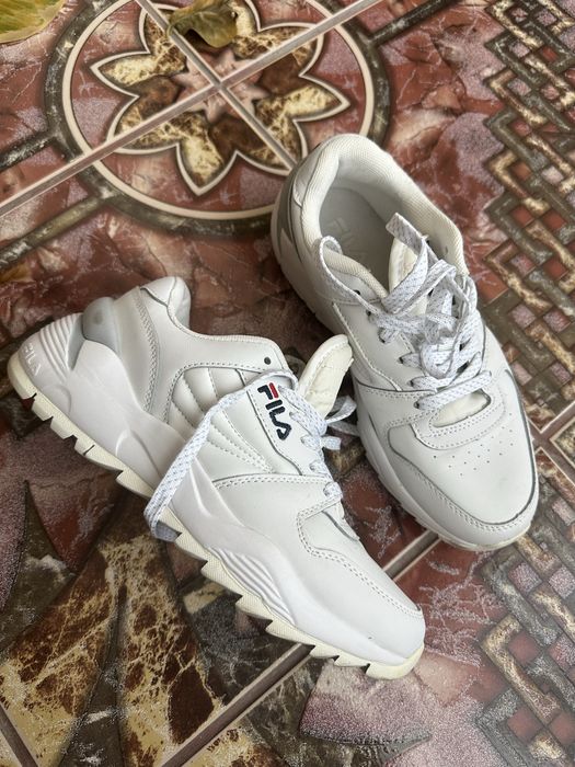 Papuci sport Fila, marimea 37