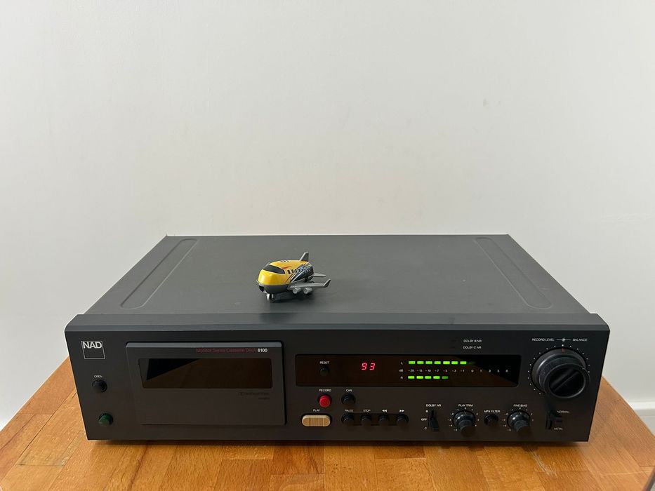 NAD 6100 Monitor Series Cassette Deck
