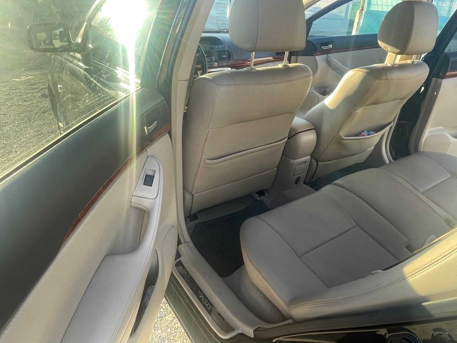 Toyota Avensis – 2.2 D-4D, 2006 – Diesel, Negru