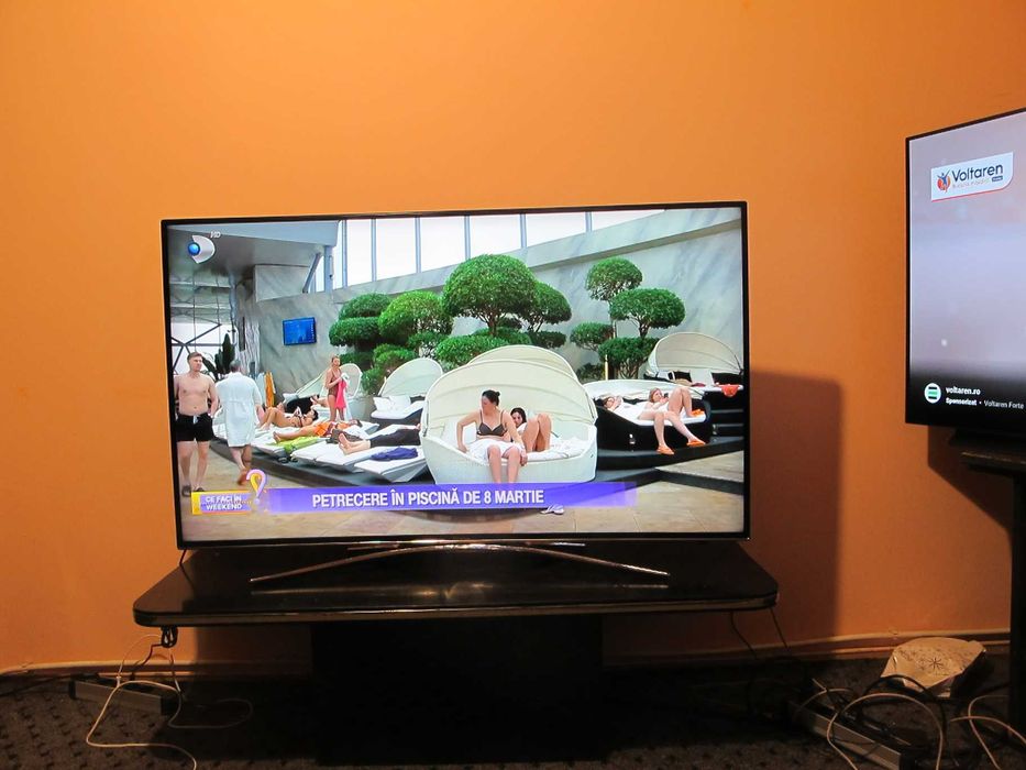 Televizor Led Ultra 4K Curbat  HISENSE 139cm model UB55EC870WTSGDEU
