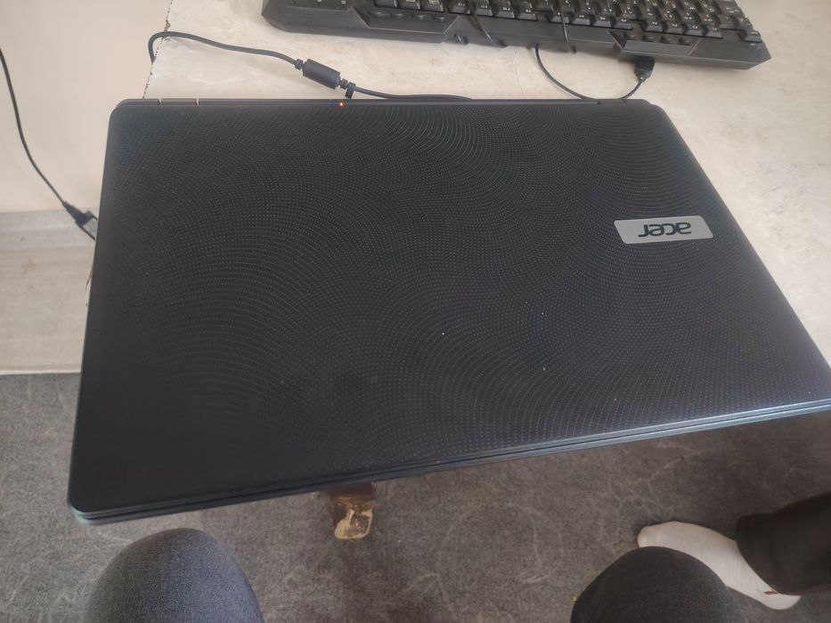 Noutbuk Acer aspire