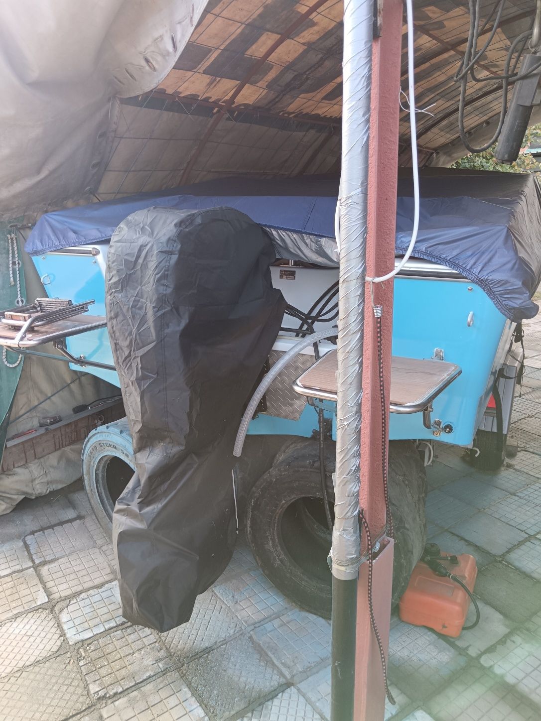 Продавам или бартер Лодка и колесар