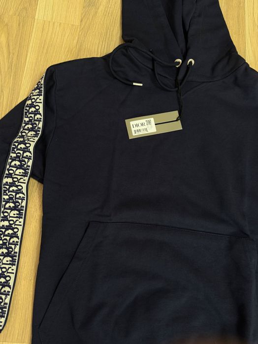 Dior-Чисто нов оригинален мъжки суитчър М размер