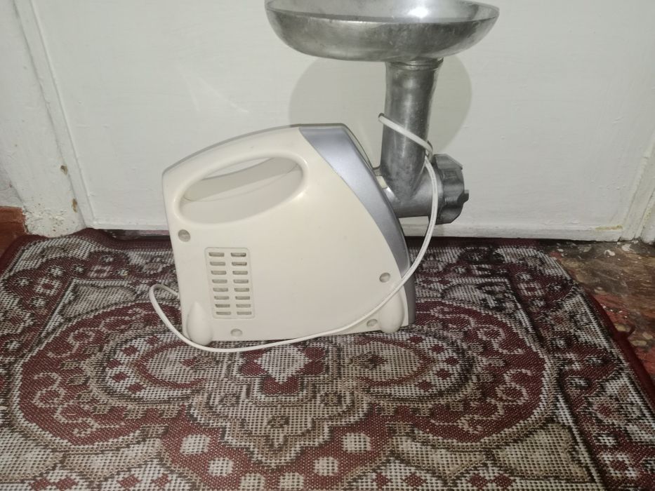 Продаётся мясорубка