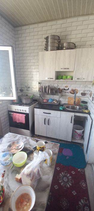 Прадаецая 2 комнатная квартира массив куйлюк 4