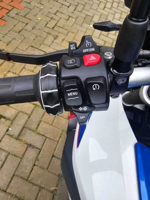 Motocicleta BMW 750 GS