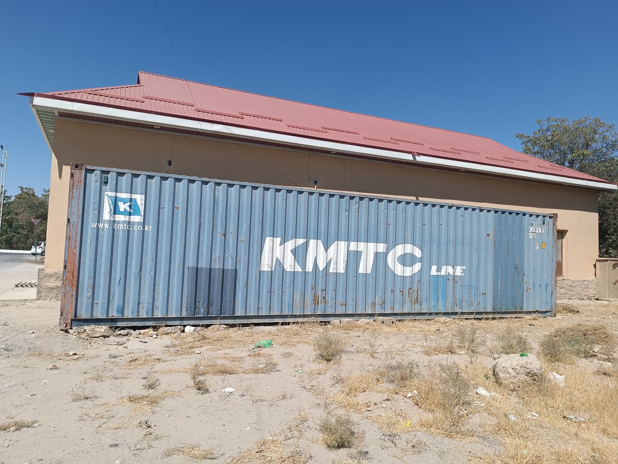 Konteyner sotiladi 2000$