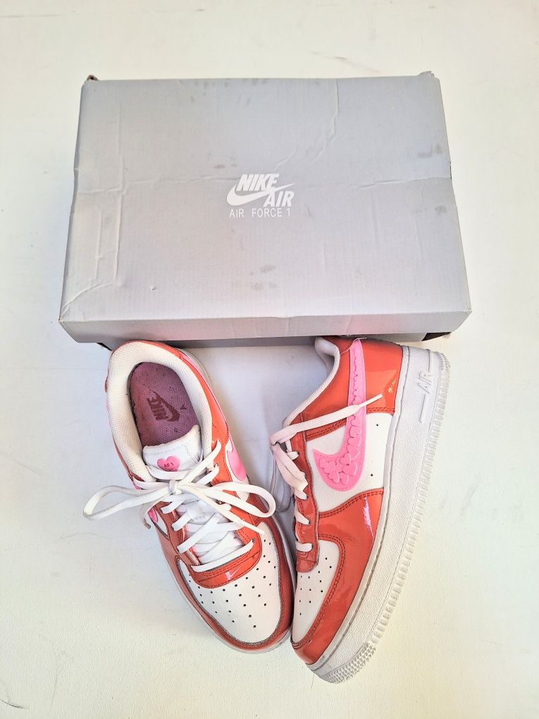 Nike Air Force 1 St. Valentine's Day