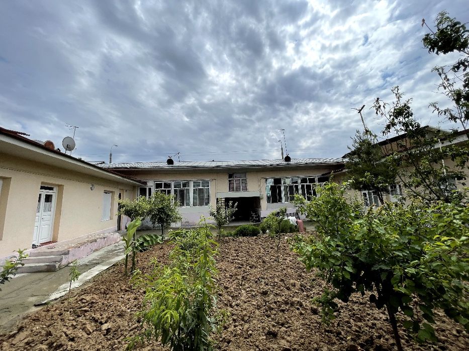 Участка сотилади 12 сотих