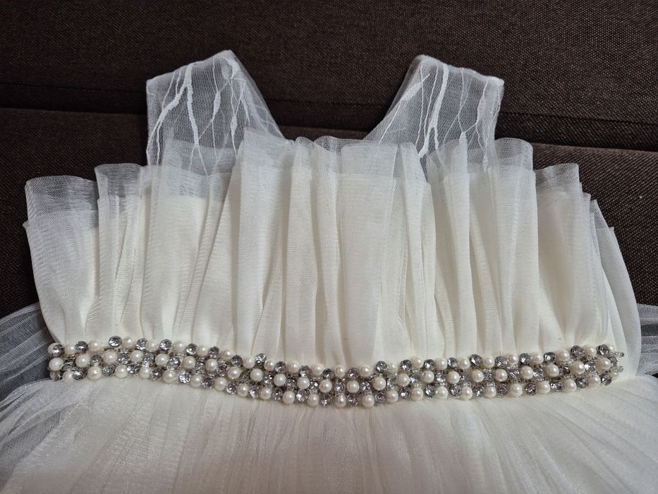 Rochiță alba 4ani/6ani