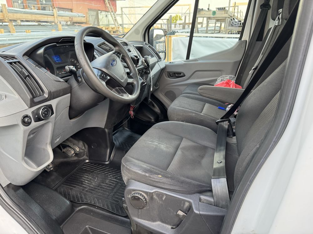 Vand Ford tranzit 2016 2015 2014 Aer conditionat achizionata de noua