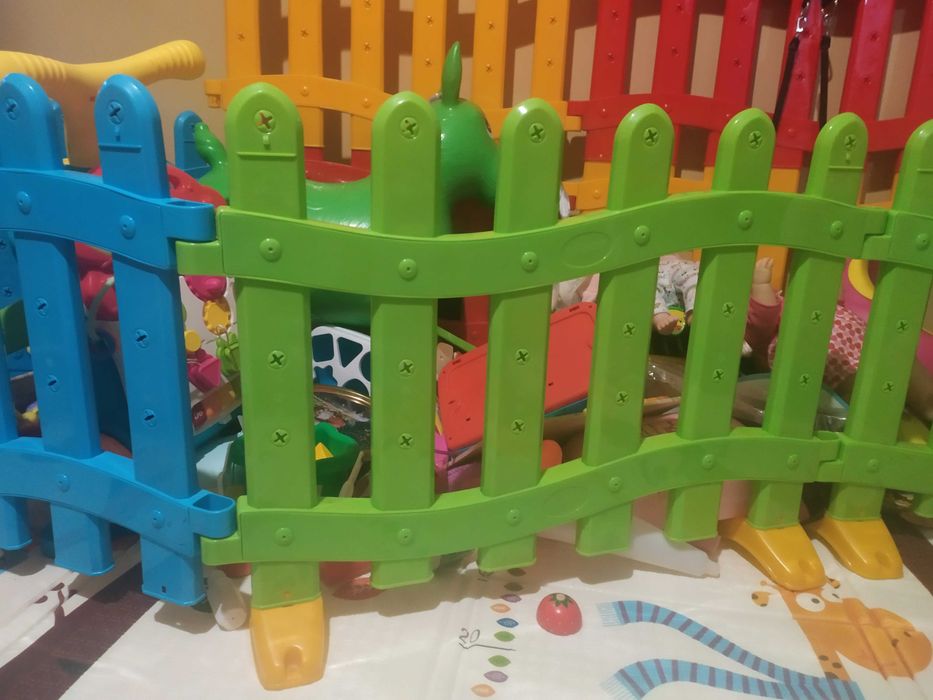 Ограда за детски кът