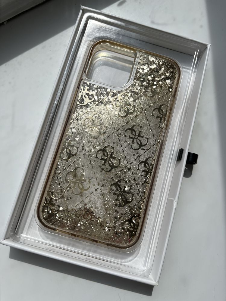 Husă iPhone 13 Guess