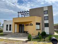 Vand sau inchiriez