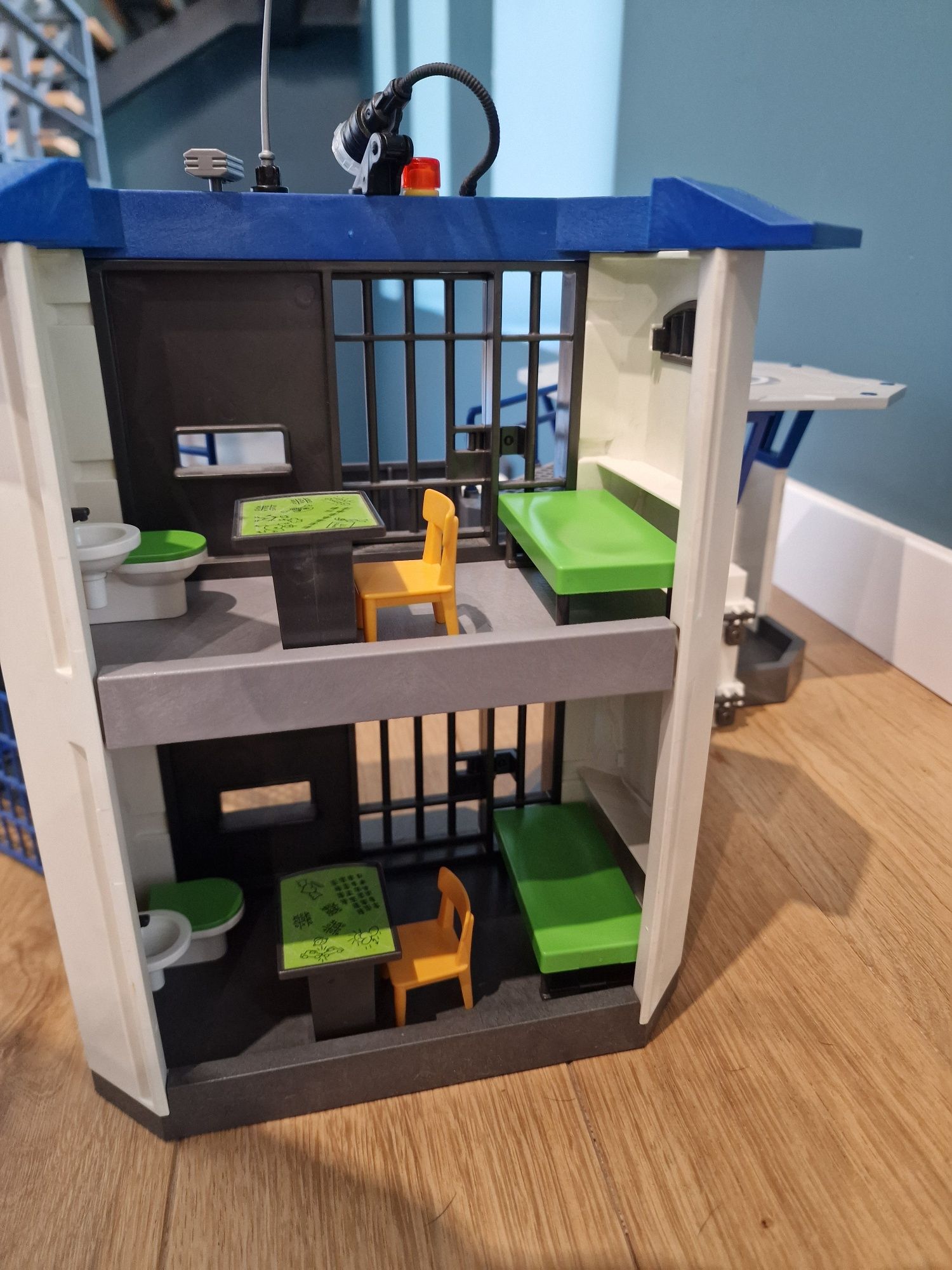 Playmobil city - полицейско управление със затвор
