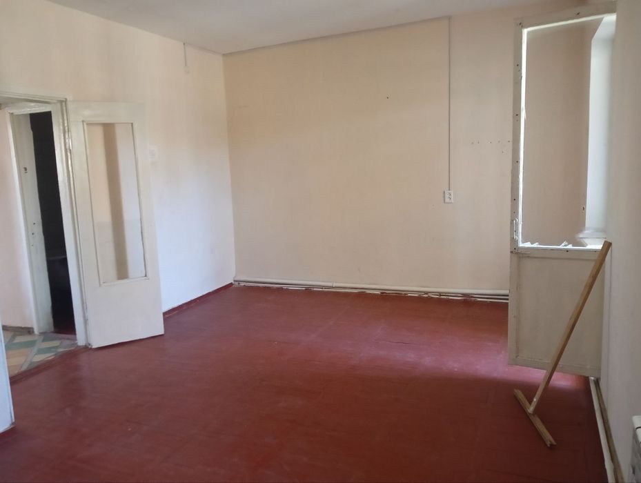 1 хона сотилади срочно