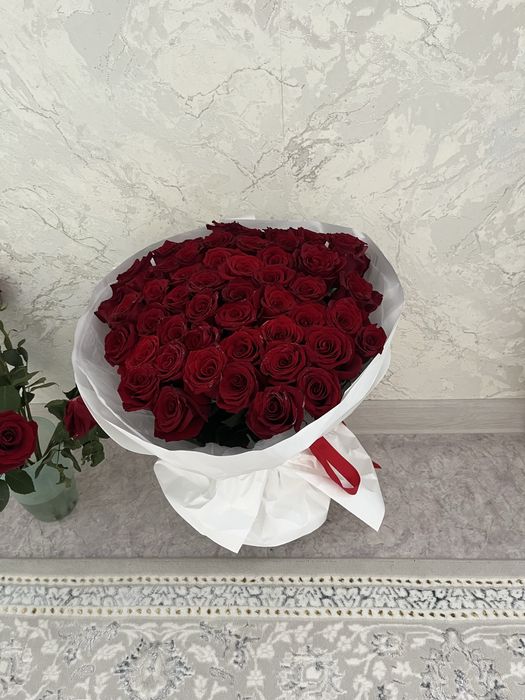 Свежий букет 51 роза