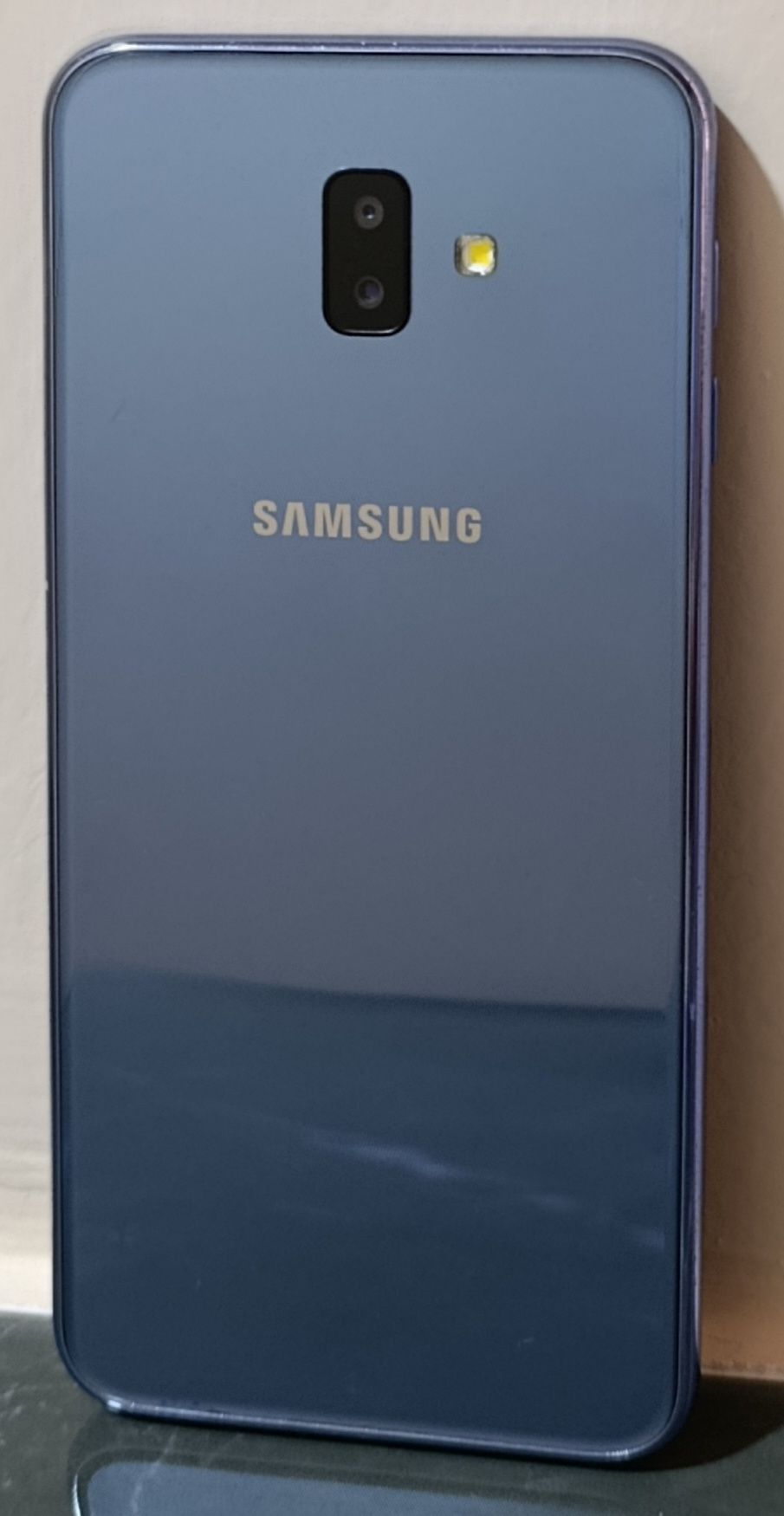 Samsung G 6 plus