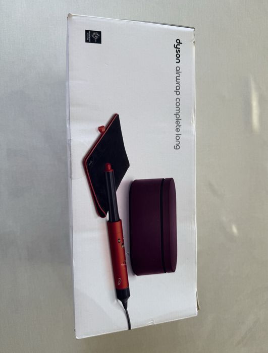 Срочно продается новый мультистайлер Dyson!
