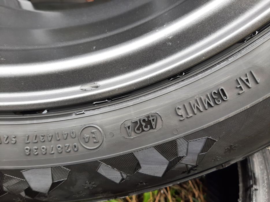 4бр.Нови зимни гуми с лети джанти за VW-Фолксваген-5Х112*-15цола