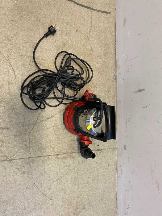 070169	Помпа водна потопяема 1100W 1" 333L/min 9m INOX RD-WP62